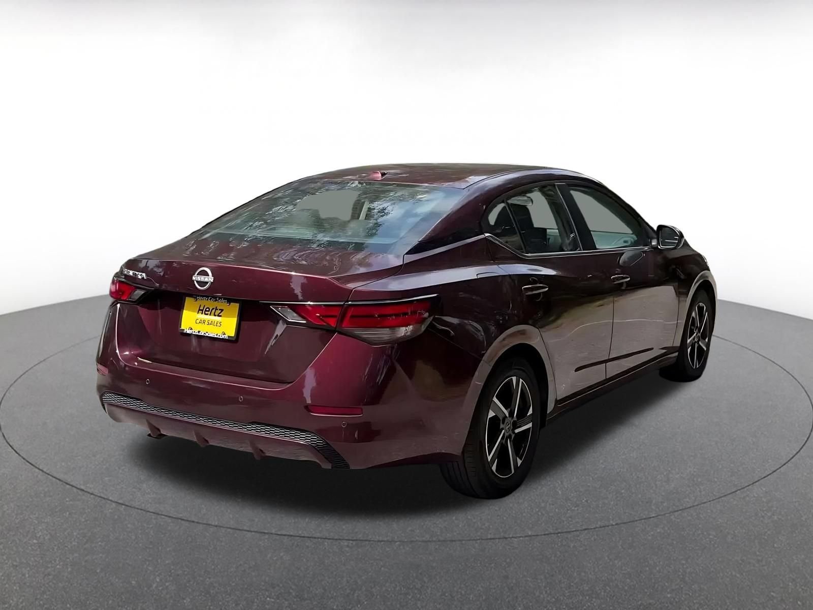 Used 2025 Nissan Sentra SV FWD image 14