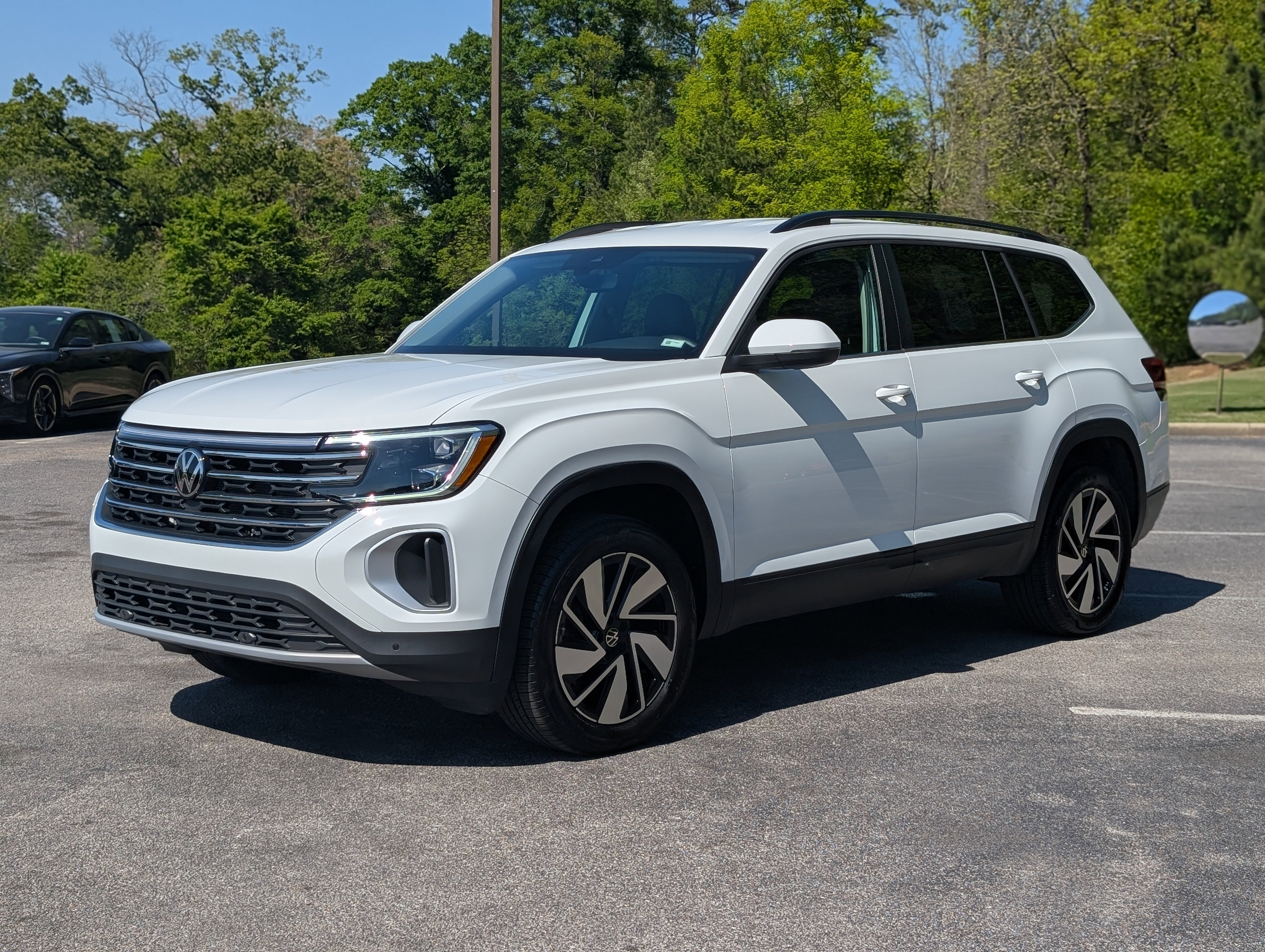 Used 2024 Volkswagen Atlas SE image 5