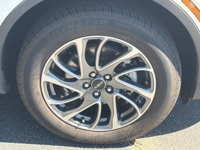 Used 2022 Lincoln Corsair FWD image 13