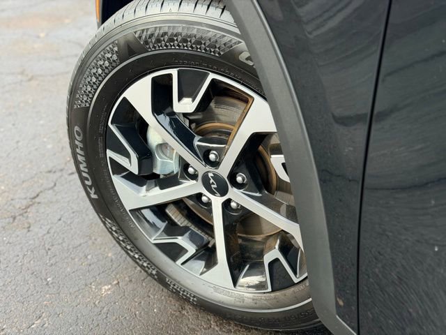Used 2025 Kia Sportage EX image 28