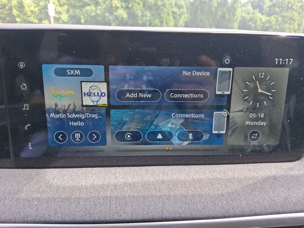 Used 2025 Nissan Kicks SV w/ Charging Package FWD image 19
