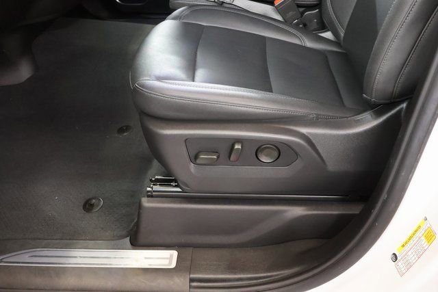 Used 2026 GMC Sierra 1500 SLT image 12