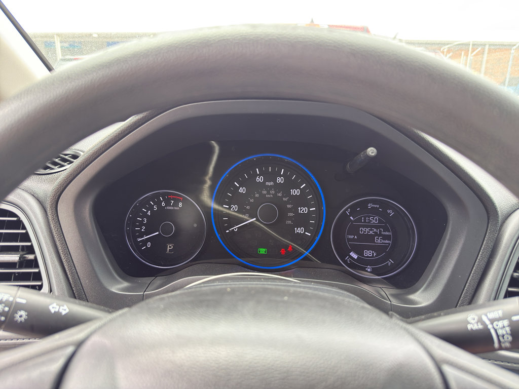 Used 2022 Honda HR-V LX image 5