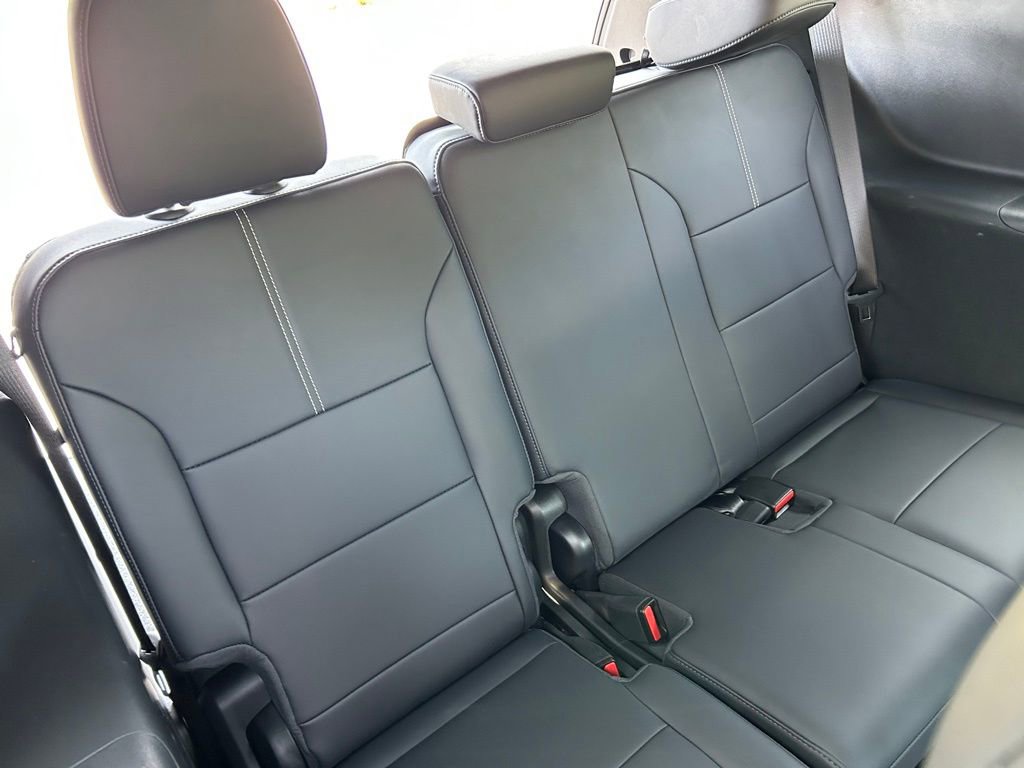 Used 2024 GMC Acadia Elevation image 43