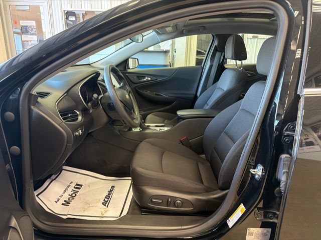 Used 2024 Chevrolet Malibu LT FWD image 8