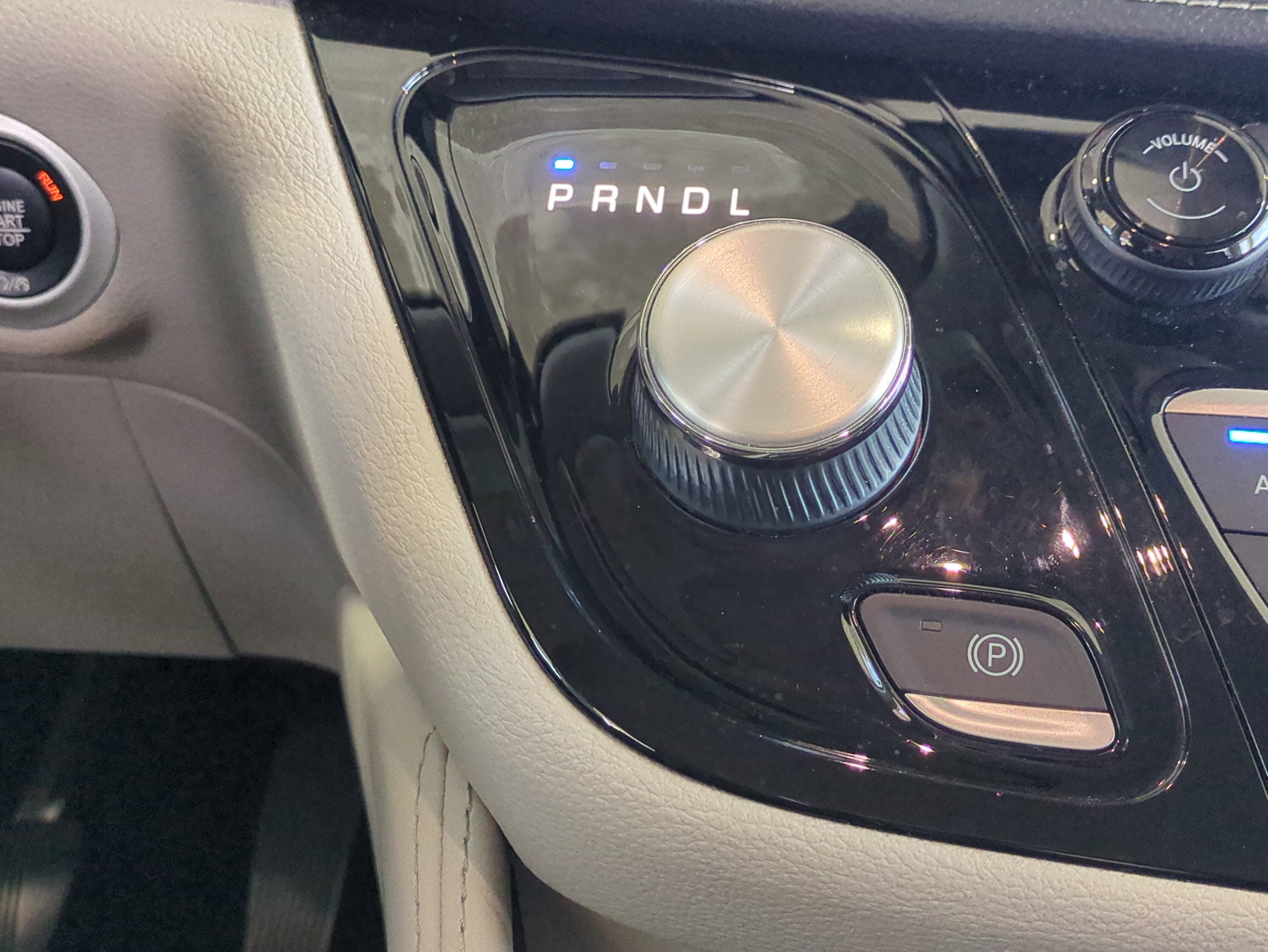 Used 2022 Chrysler Pacifica Limited FWD image 20