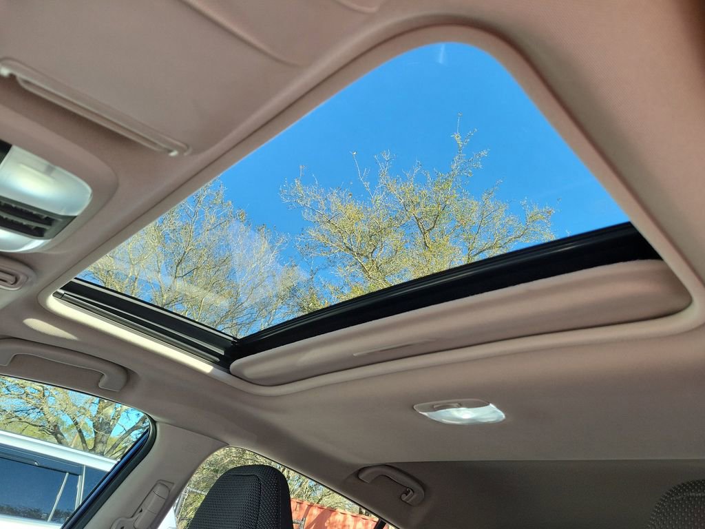 Used 2024 Subaru Crosstrek 2.0i Premium image 36