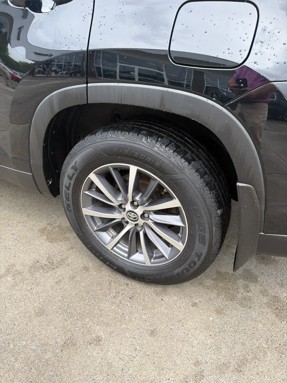 Used 2019 Toyota Highlander XLE AWD/4WD image 9