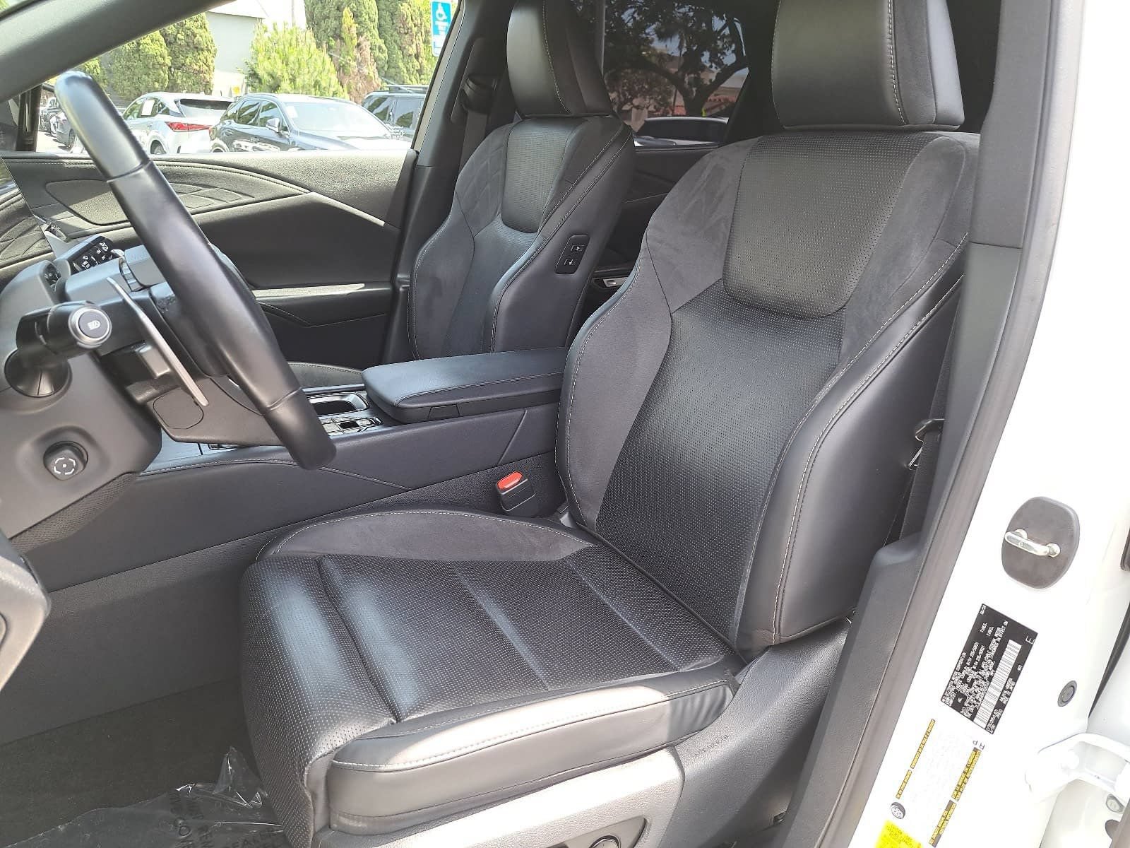 Used 2024 Lexus RX 450h AWD w/ Convenience Package image 15