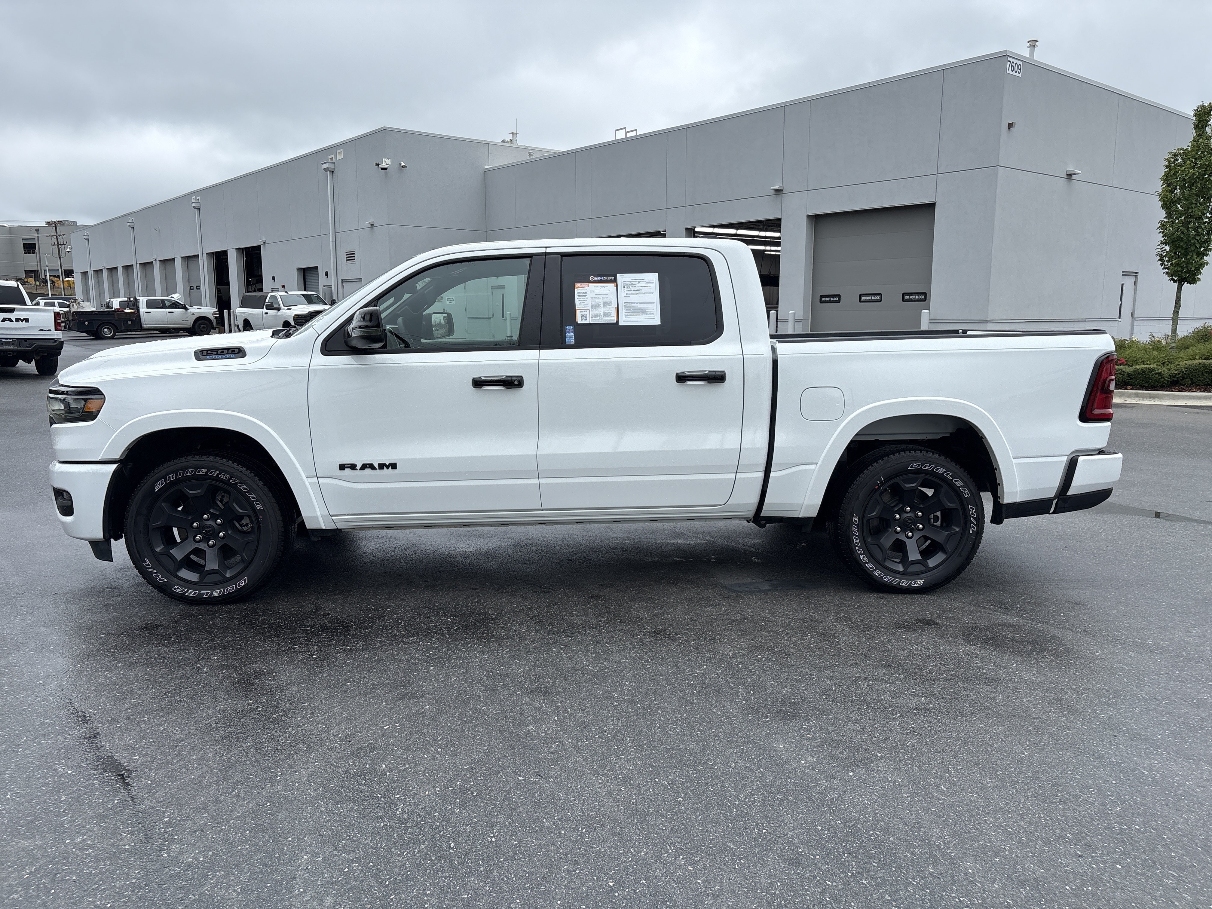 Certified 2025 RAM 1500 Big Horn w/ Night Edition AWD/4WD image 6