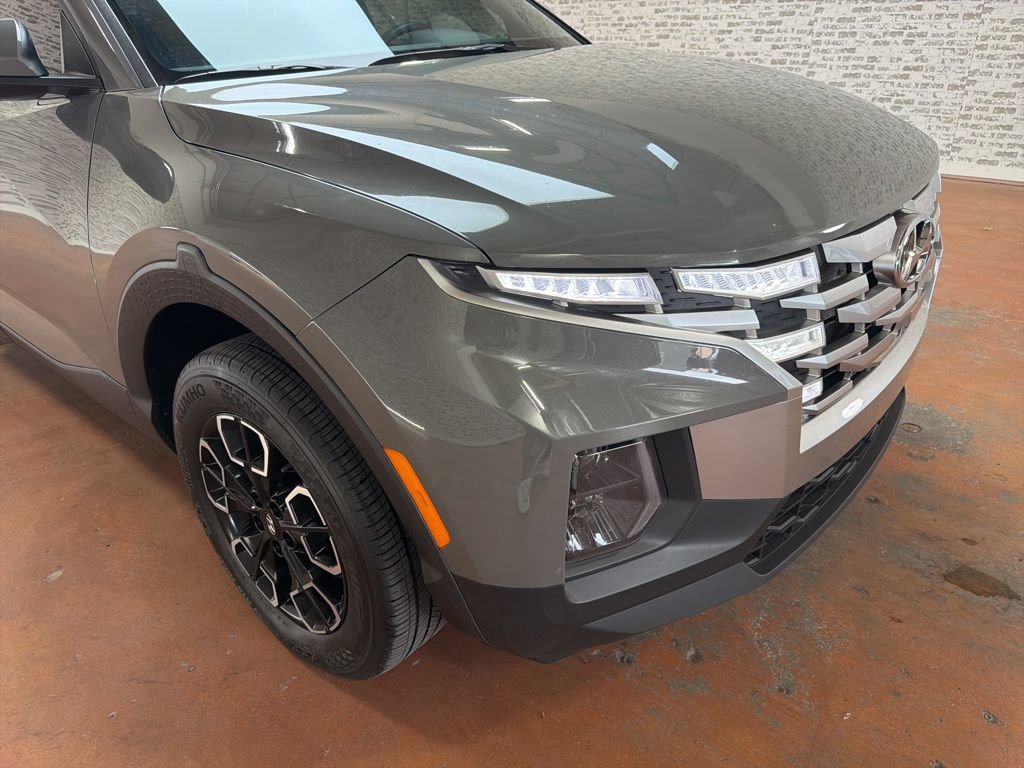 Certified 2024 Hyundai Santa Cruz SEL FWD image 9