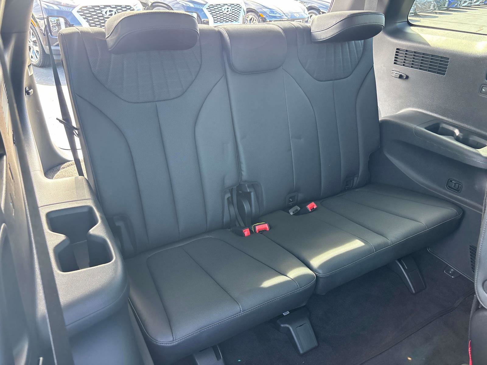 Used 2024 Hyundai Palisade Limited AWD/4WD image 20