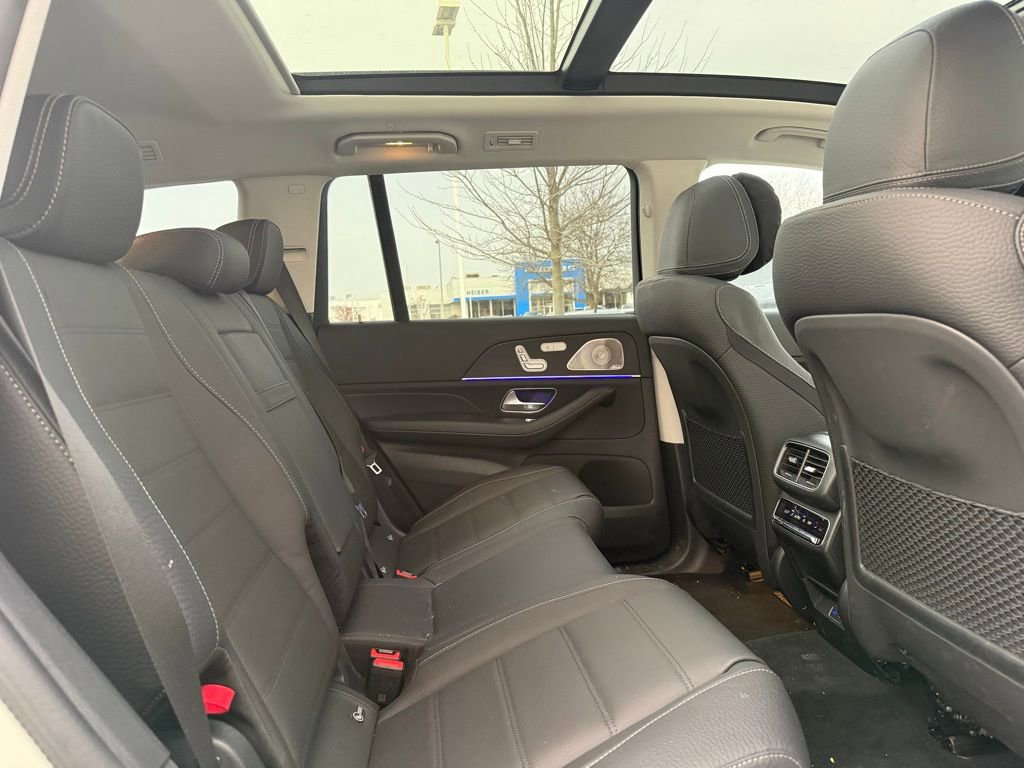 Used 2026 Mercedes-Benz GLS 450 4MATIC image 31