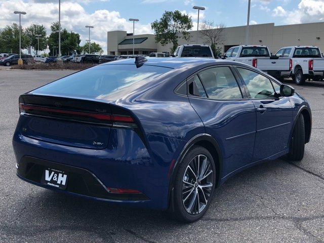 Used 2024 Toyota Prius XLE image 27