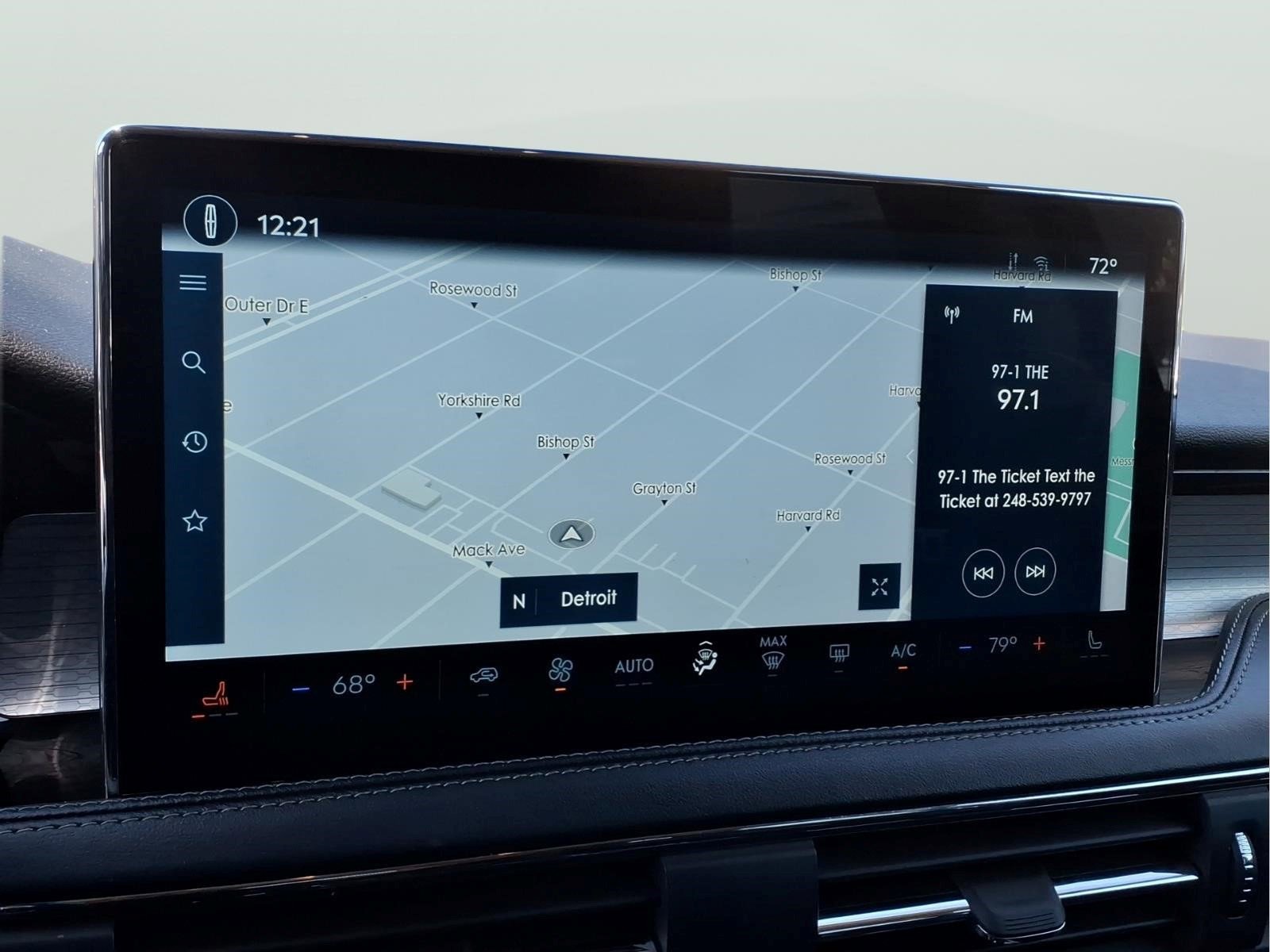 Used 2023 Lincoln Corsair FWD image 15