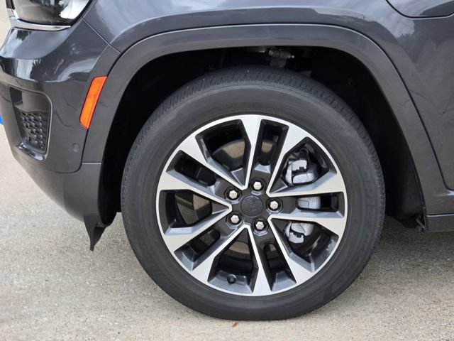 Certified 2022 Jeep Grand Cherokee Overland AWD/4WD image 10