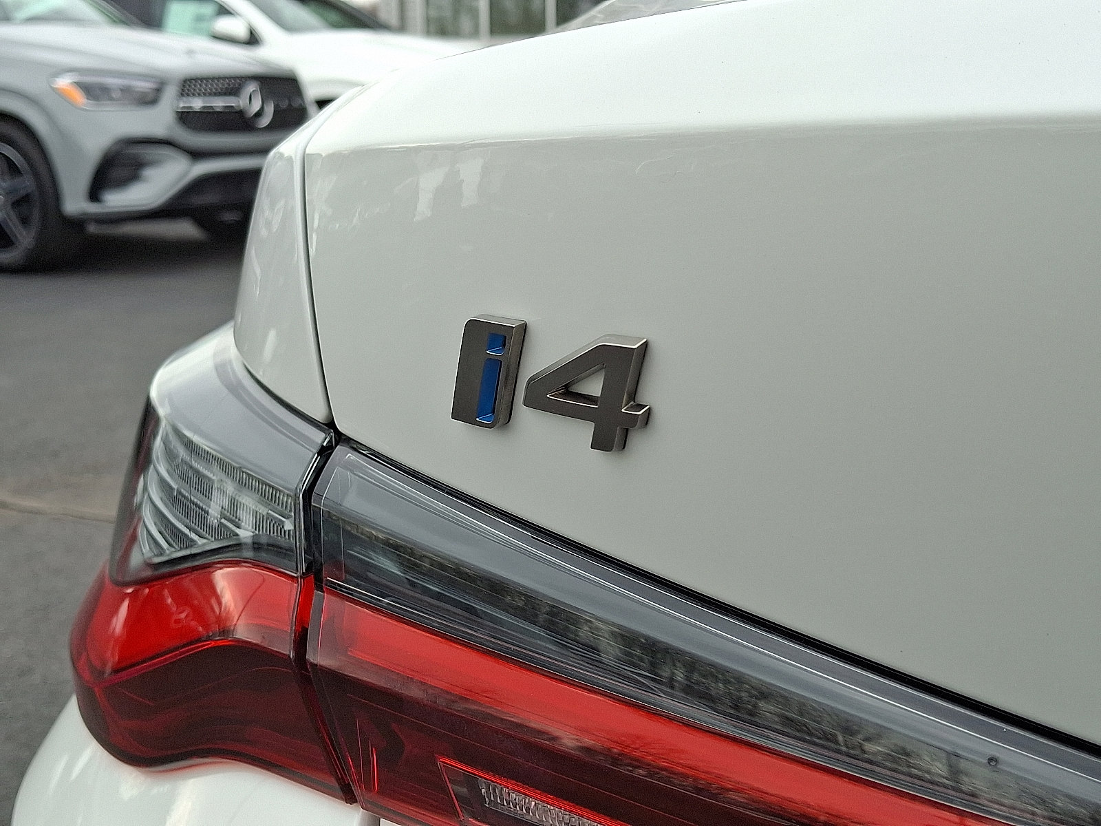 Used 2023 BMW i4 M50 image 30
