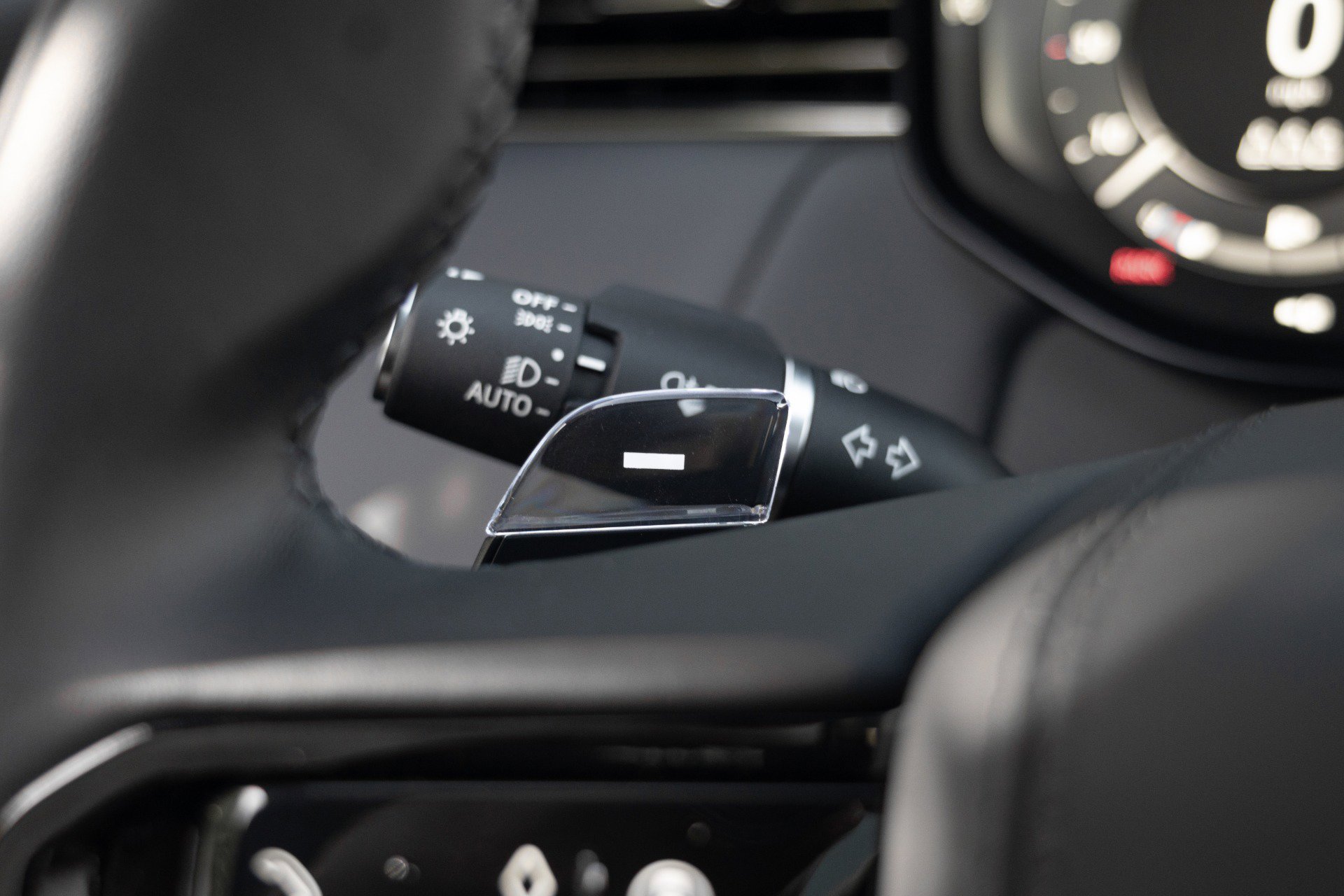 Used 2024 Land Rover Range Rover Sport image 44