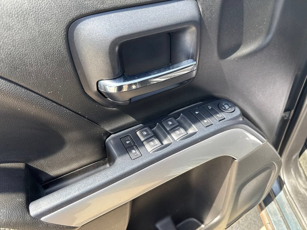 Used 2018 Chevrolet Silverado 1500 LT w/ All Star Edition AWD/4WD image 21