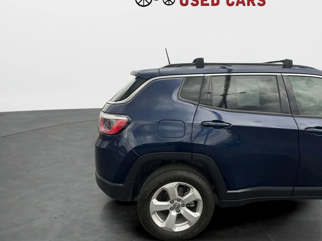 Used 2020 Jeep Compass Latitude AWD/4WD image 8