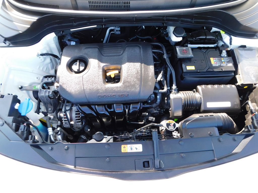 Used 2025 Kia Soul LX w/ LX Technology Package FWD image 35