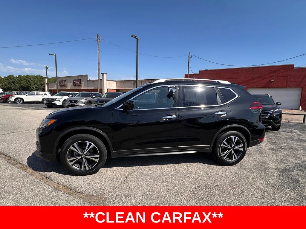 Used 2020 Nissan Rogue SV w/ Premium Package FWD image 2