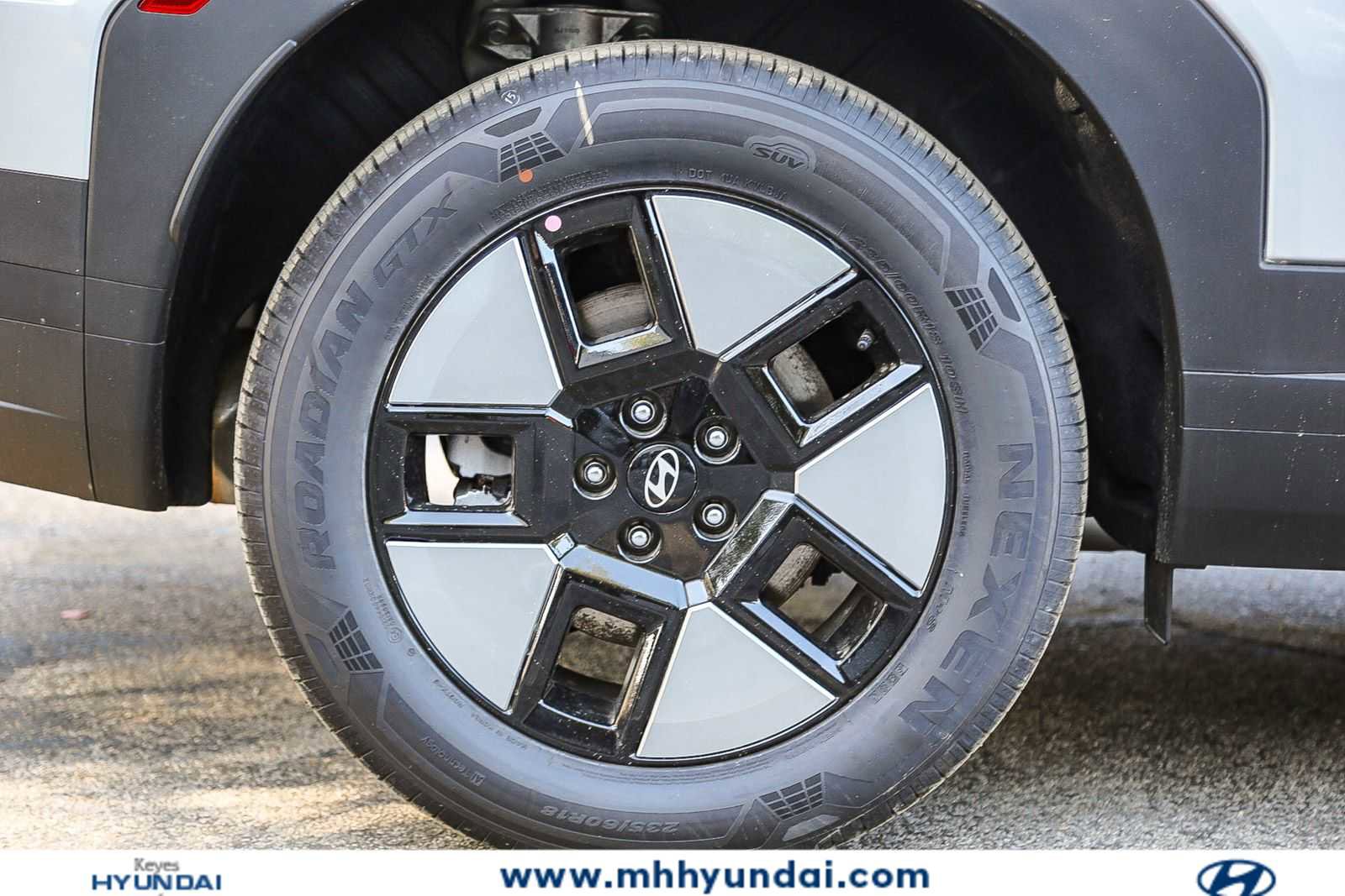 New 2026 Hyundai Santa Fe SEL FWD image 10