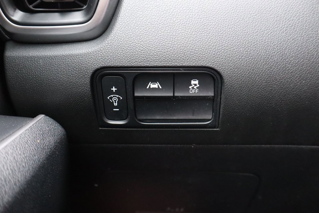 Used 2022 Kia Sorento LX image 13