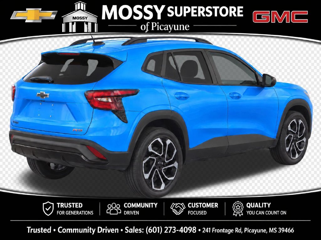 Used 2025 Chevrolet Trax RS w/ Driver Confidence Package FWD image 4