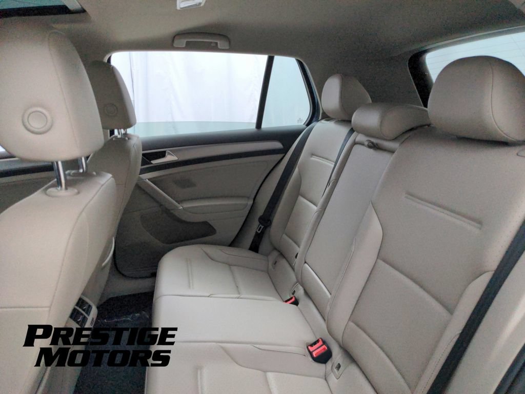 Used 2017 Volkswagen Golf Wolfsburg Edition FWD image 24
