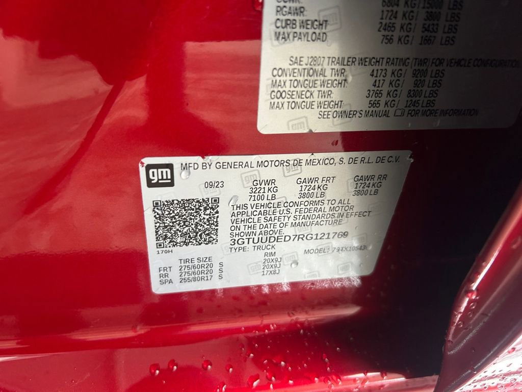 Used 2024 GMC Sierra 1500 SLT w/ SLT Premium Plus Package AWD/4WD image 35