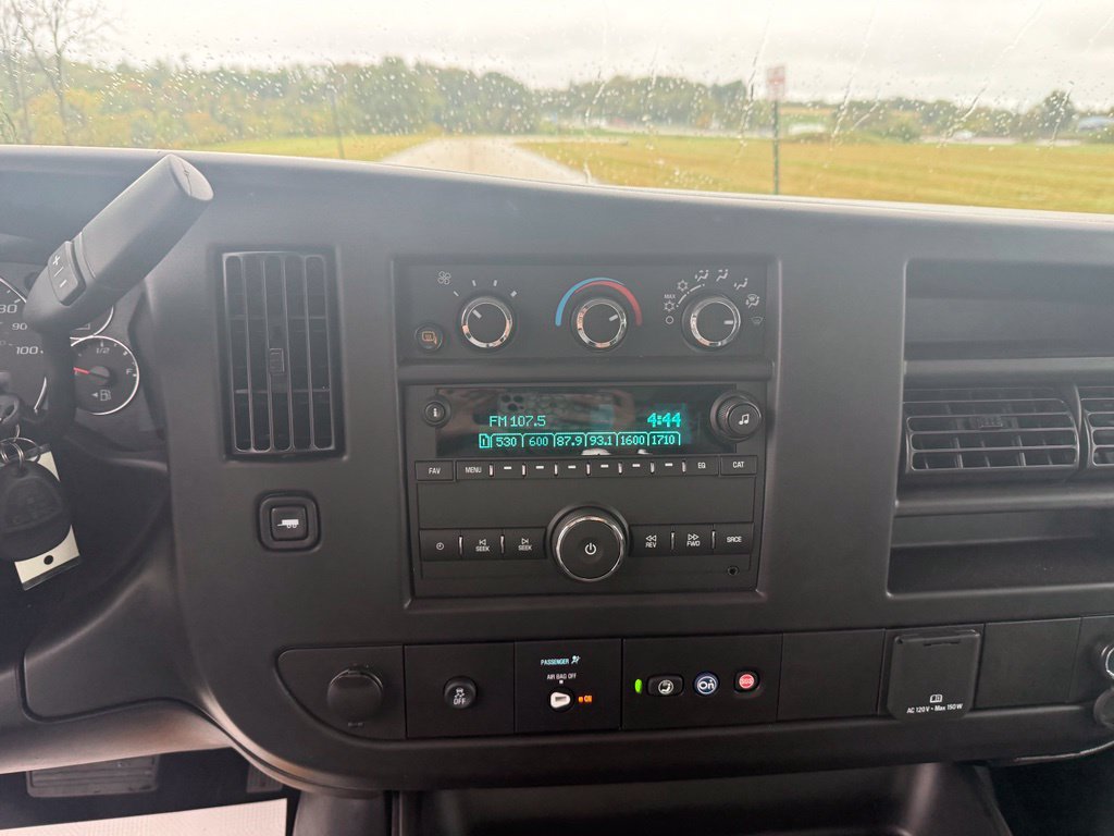 Used 2025 Chevrolet Express 2500 w/ Driver Convenience Package RWD image 27