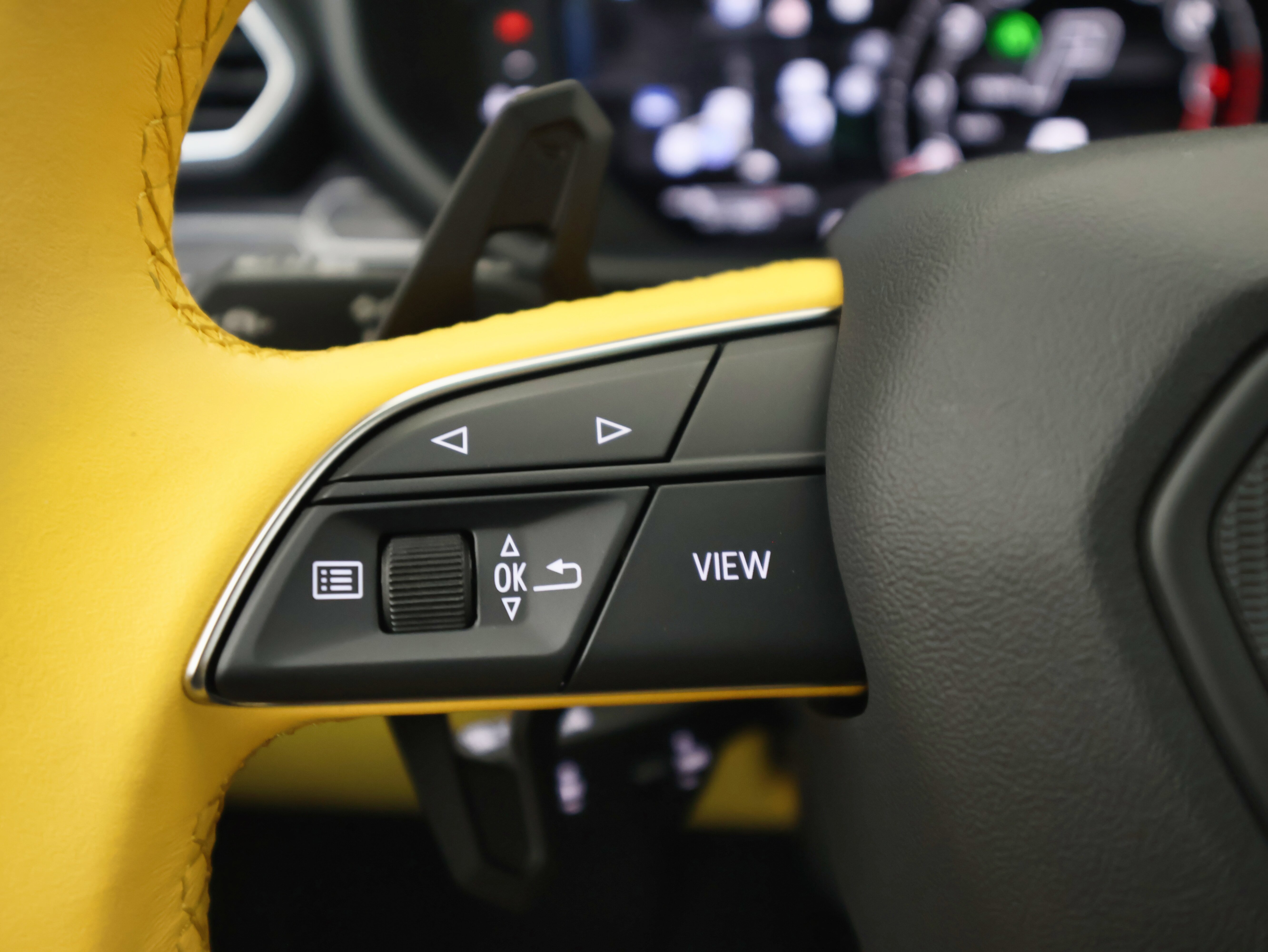 Used 2022 Lamborghini Urus image 47