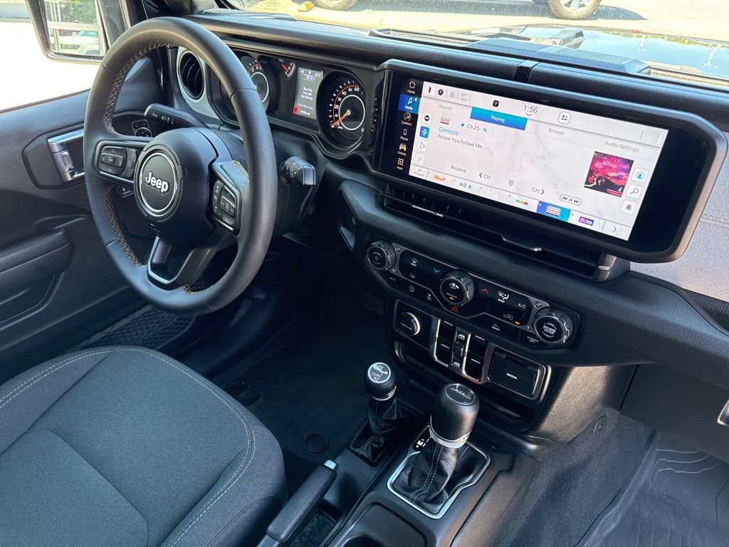 Used 2024 Jeep Gladiator Sport AWD/4WD image 38