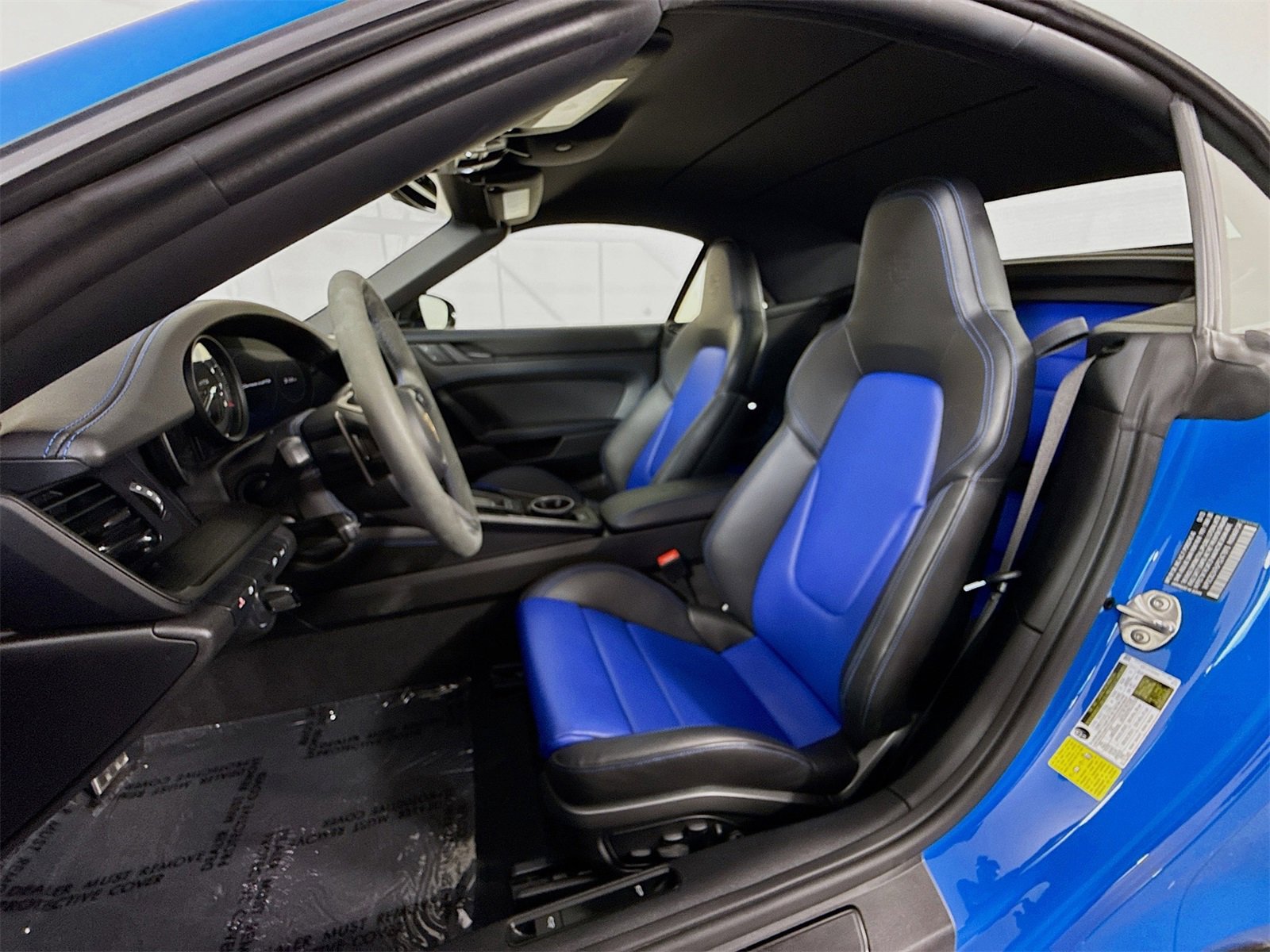 Certified 2023 Porsche 911 Carrera 4 GTS image 5