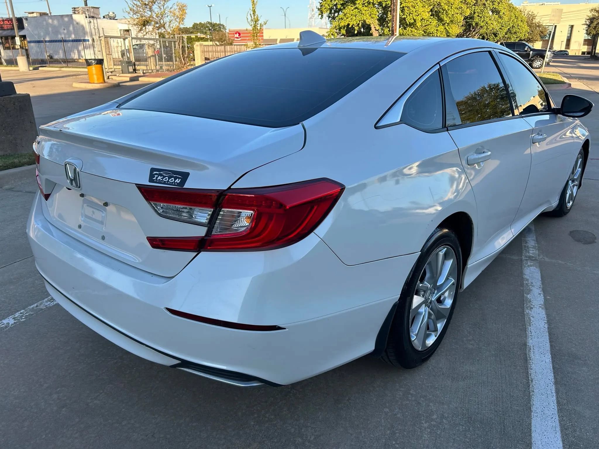 Used 2018 Honda Accord LX image 6