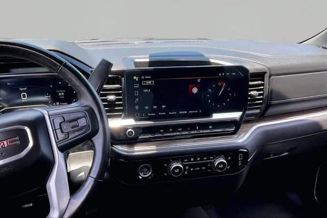 Used 2024 GMC Sierra 1500 Elevation AWD/4WD image 9
