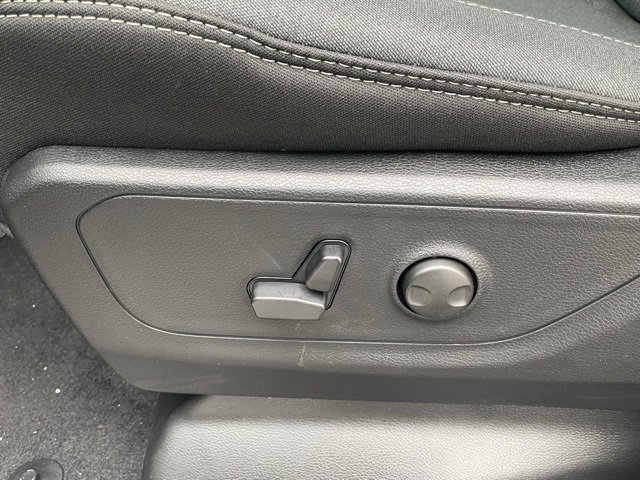 New 2026 RAM 1500 4x4 Crew Cab image 16