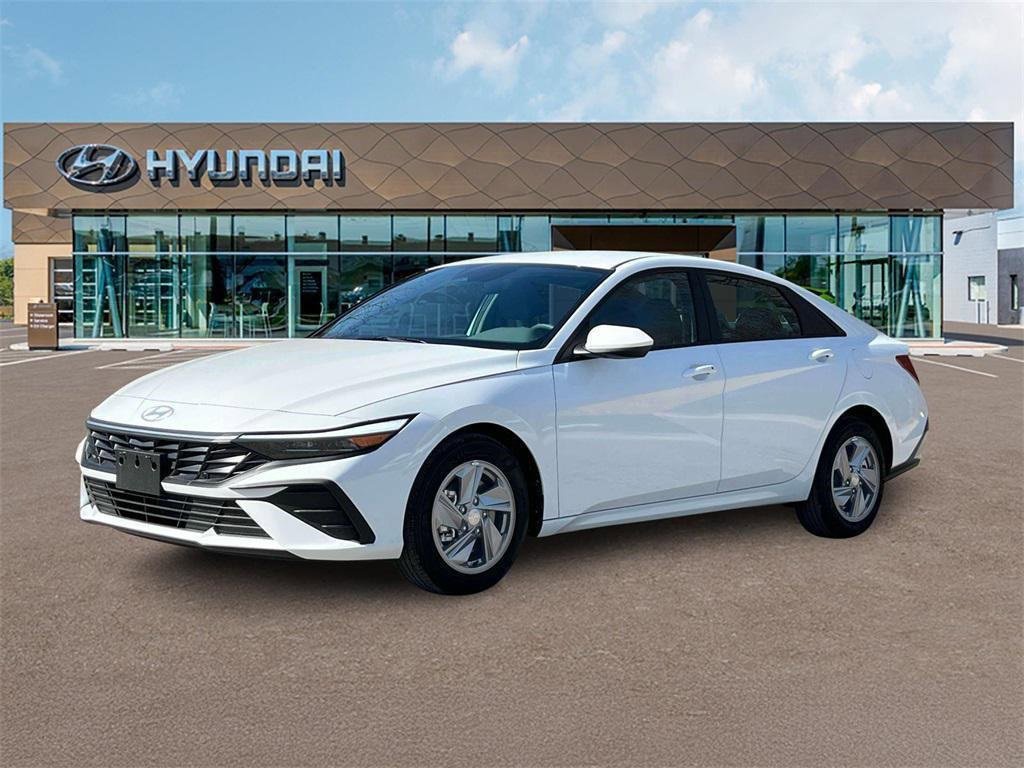 New 2025 Hyundai Elantra SE video 2