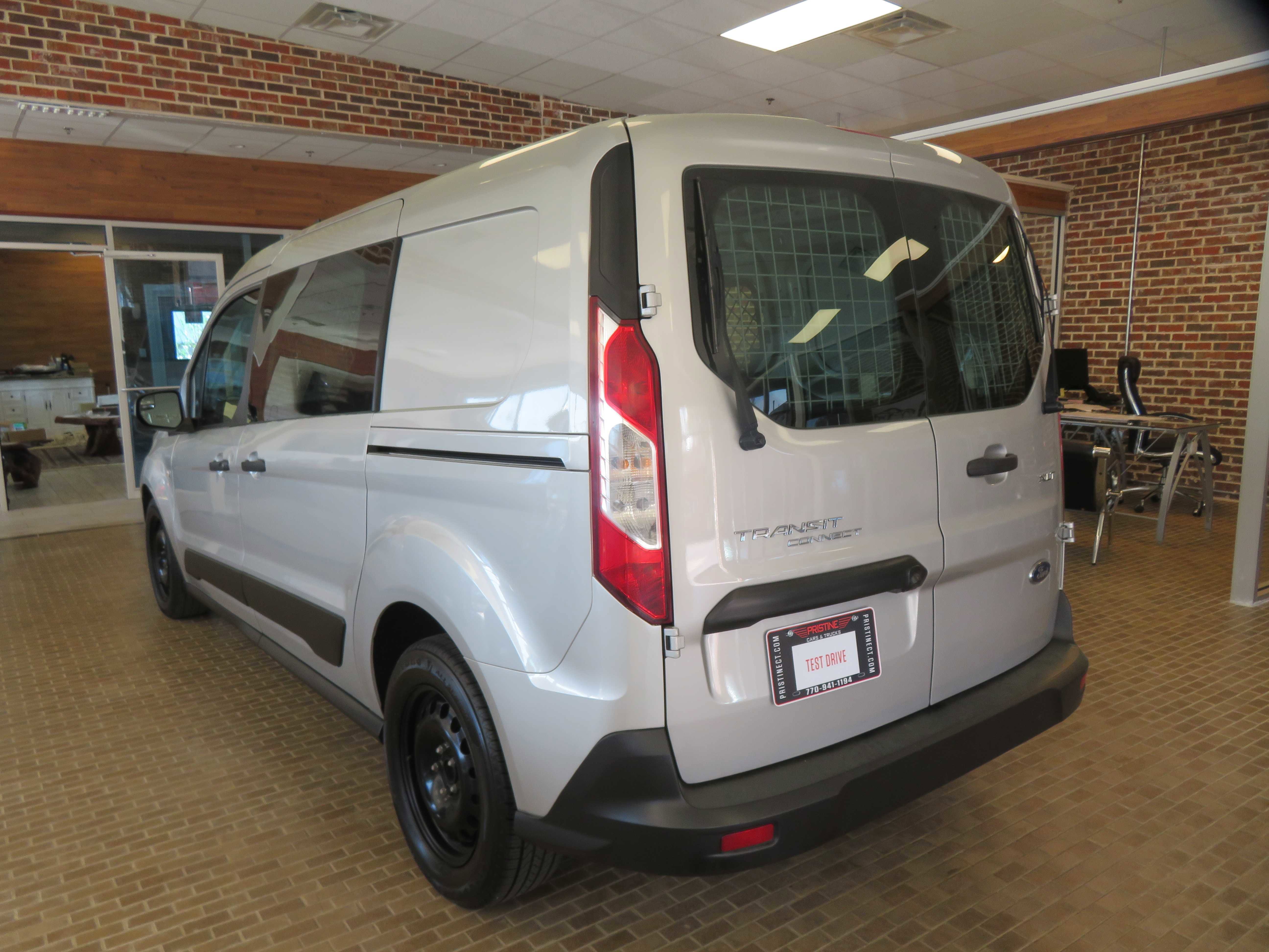 Used 2022 Ford Transit Connect XLT image 73