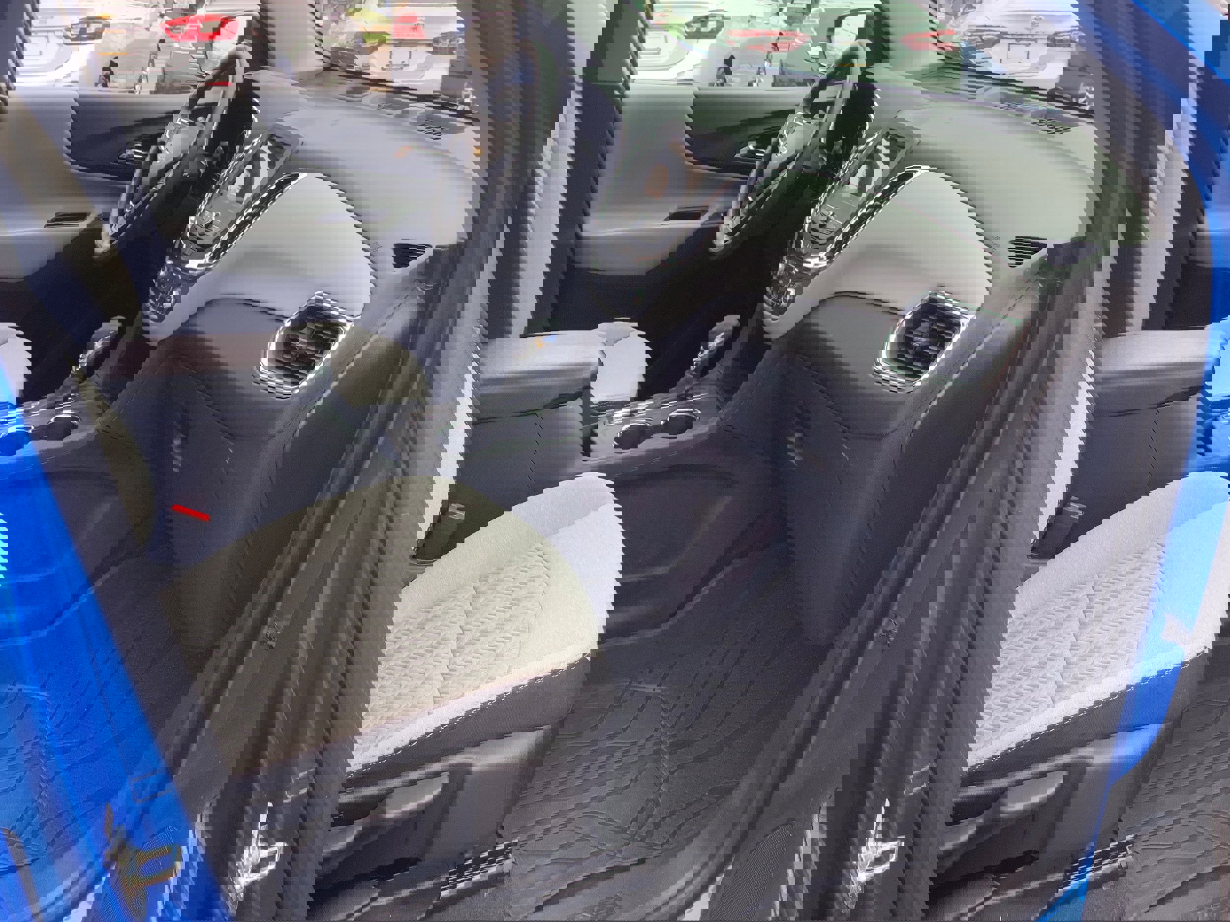 Used 2024 Chevrolet Equinox LS w/ LS Convenience Package image 16