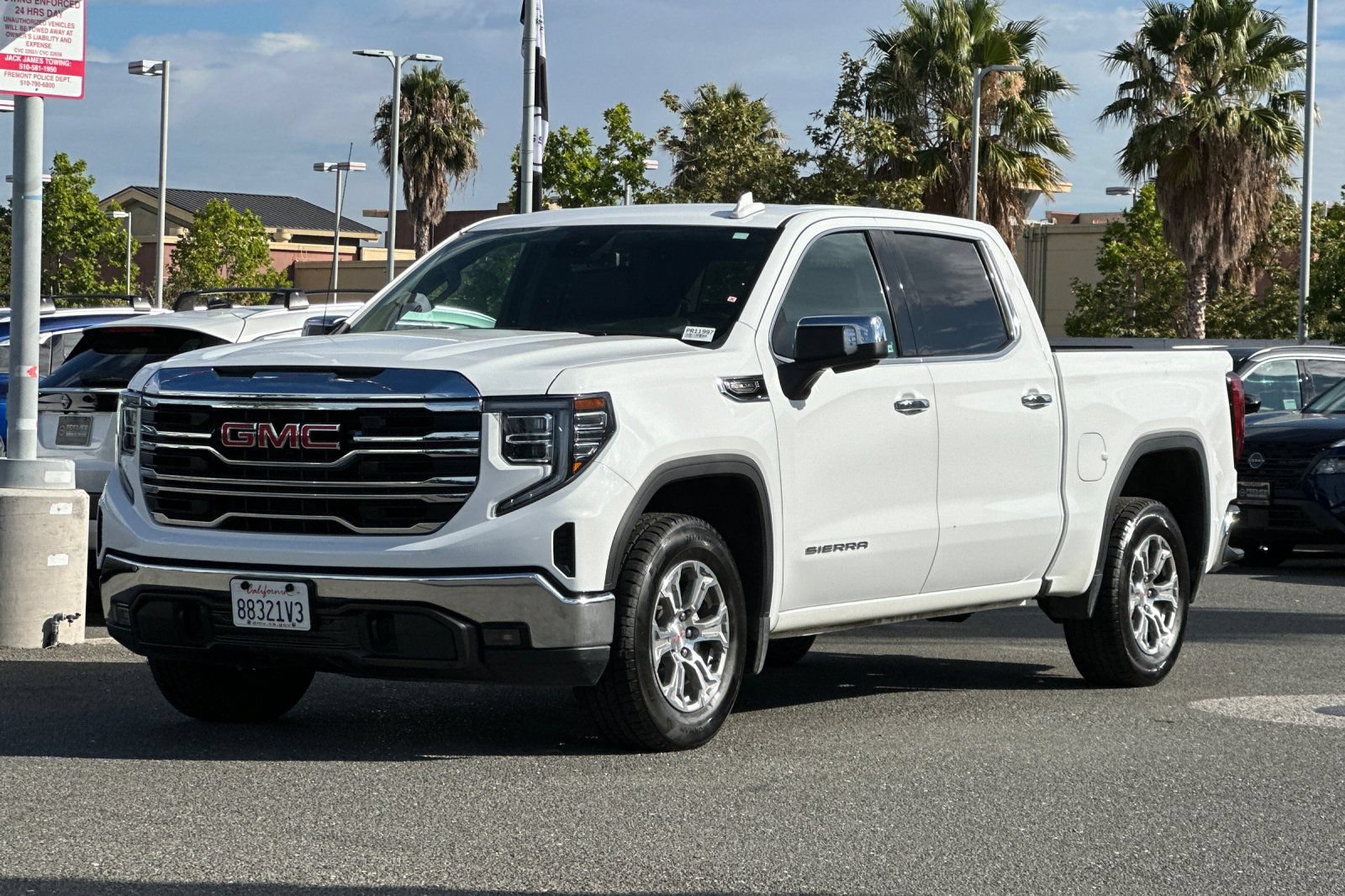 Used 2024 GMC Sierra 1500 SLT RWD image 8