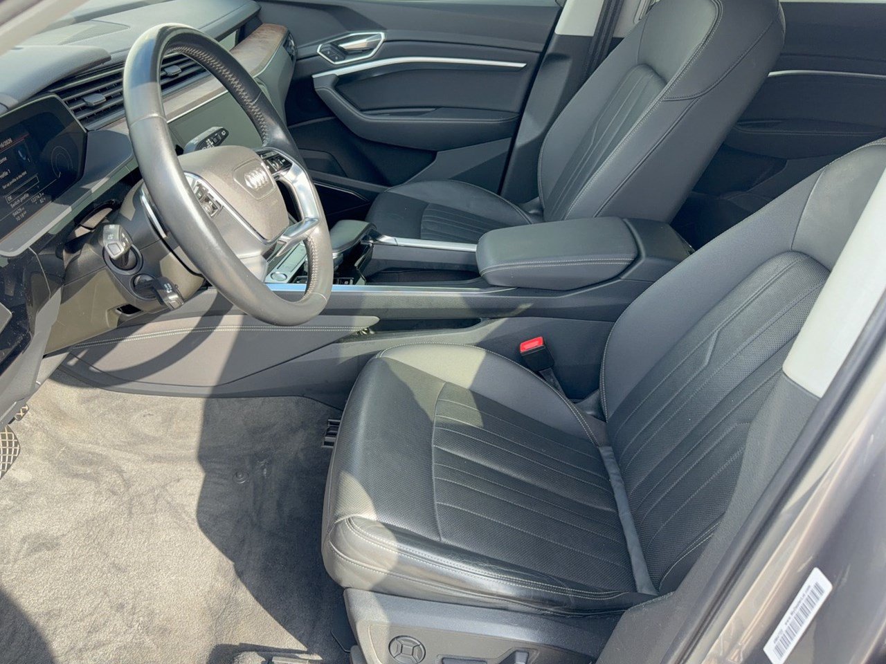 Used 2019 Audi e-tron Premium Plus AWD/4WD image 5