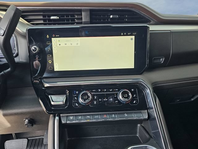 Used 2025 GMC Sierra 3500 Denali AWD/4WD image 26