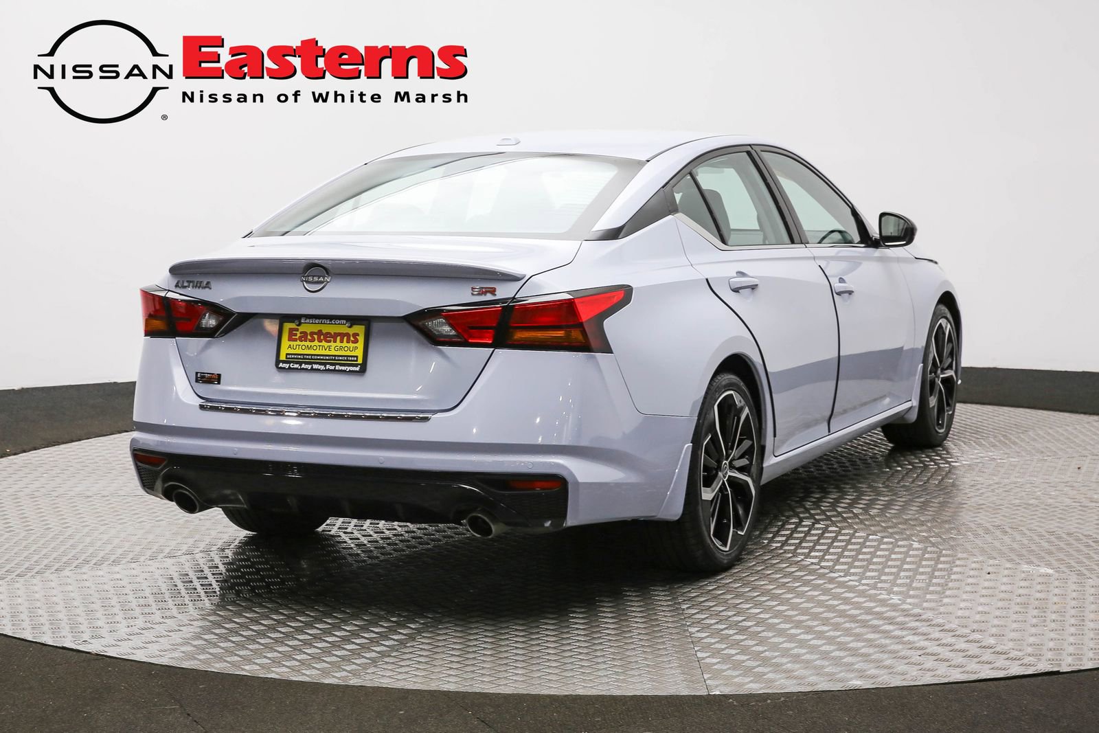 Used 2023 Nissan Altima 2.5 SR w/ SR Premium Package FWD image 5