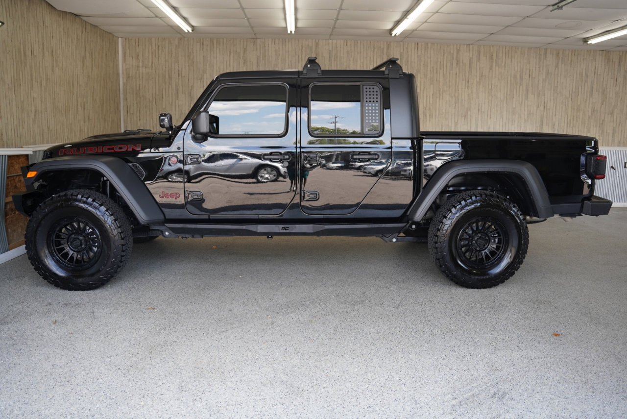 Used 2025 Jeep Gladiator Rubicon w/ Convenience Group image 5