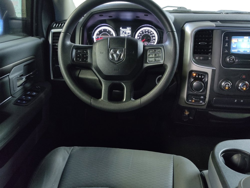 Used 2019 RAM 1500 Classic SLT AWD/4WD image 22