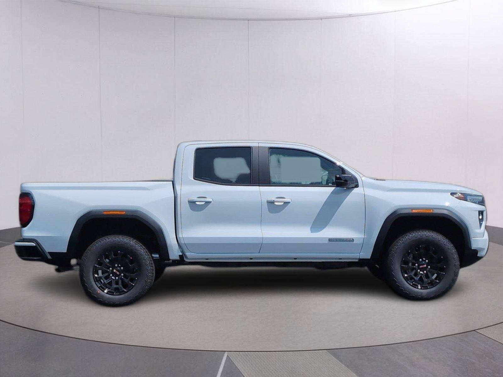 New 2026 GMC Canyon Elevation w/ Convenience Package RWD image 7