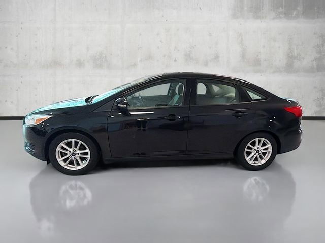 Used 2015 Ford Focus SE w/ SE Cold Weather Package image 5