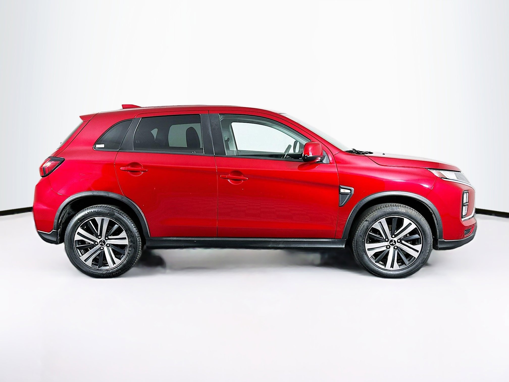 Used 2020 Mitsubishi Outlander Sport ES FWD image 10